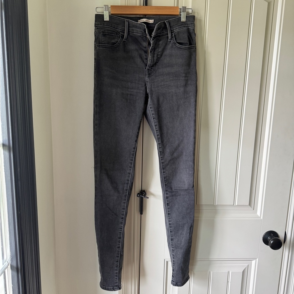 Levi's Women's Charcoal Skinny Jeans